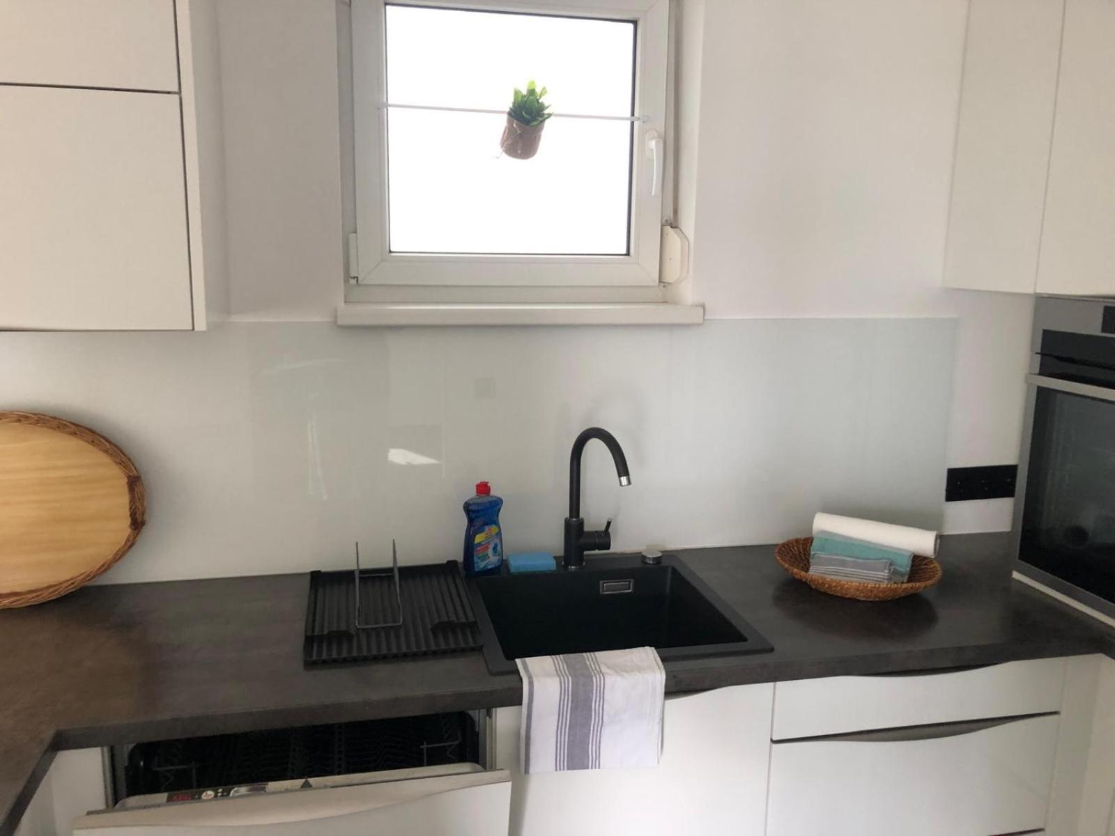R24/7, 4050 Traun Linz