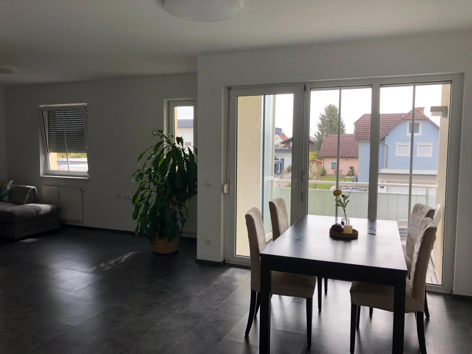 R24/7, 4050 Traun Linz